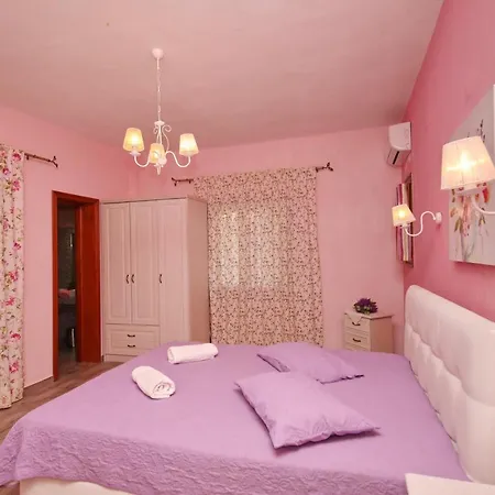 Koromilia Apartmán *