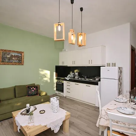 Koromilia Apartament *