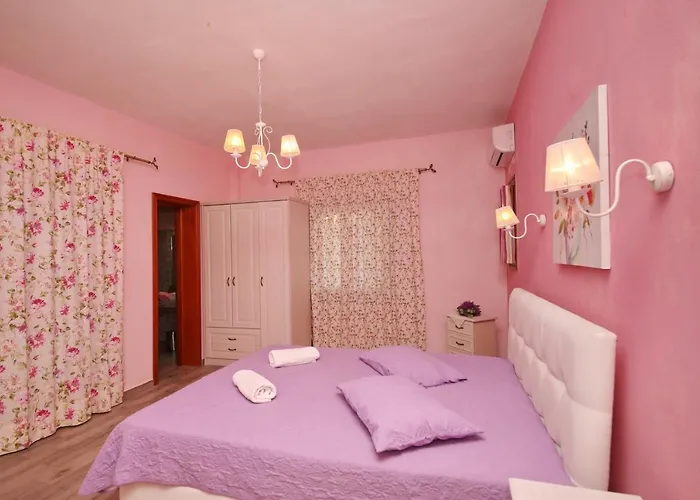 Koromilia Apartment *