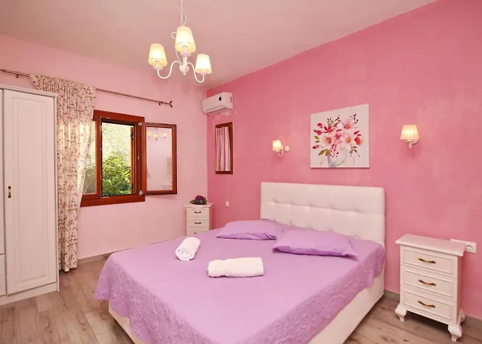 Koromilia Apartment *