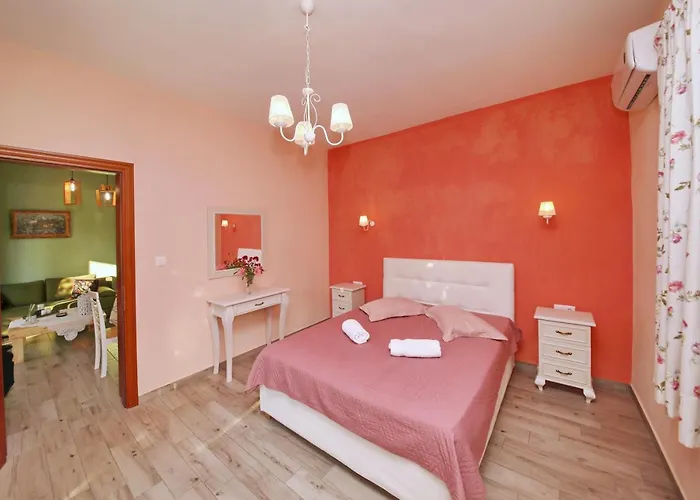 Koromilia Apartment *