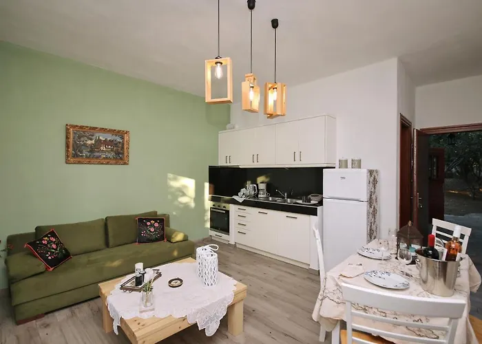 Koromilia Apartment *